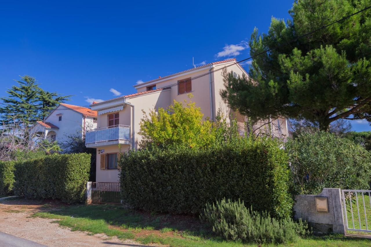 Mladen Apartamento Medulin Exterior foto