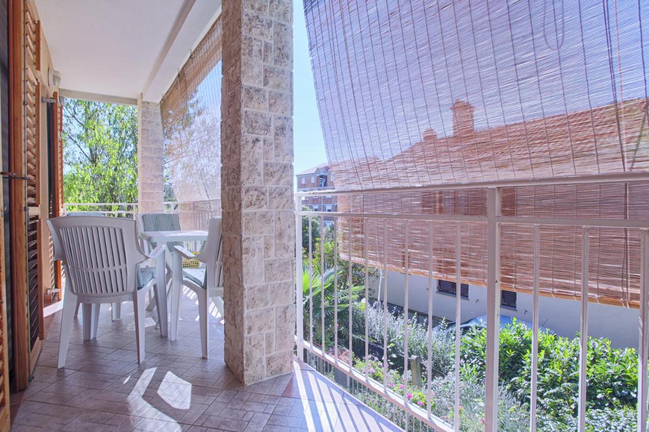 Mladen Apartamento Medulin Exterior foto