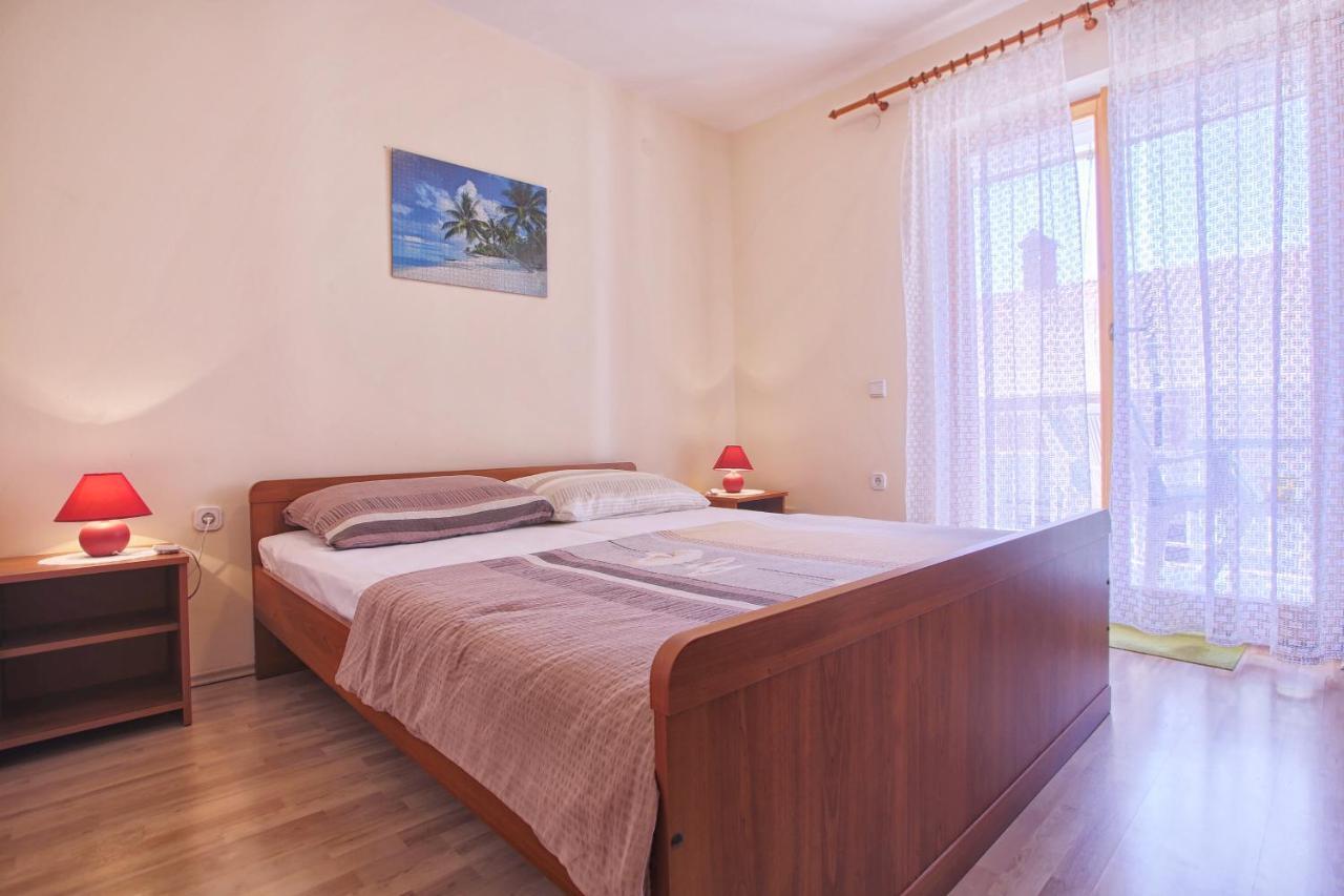 Mladen Apartamento Medulin Exterior foto